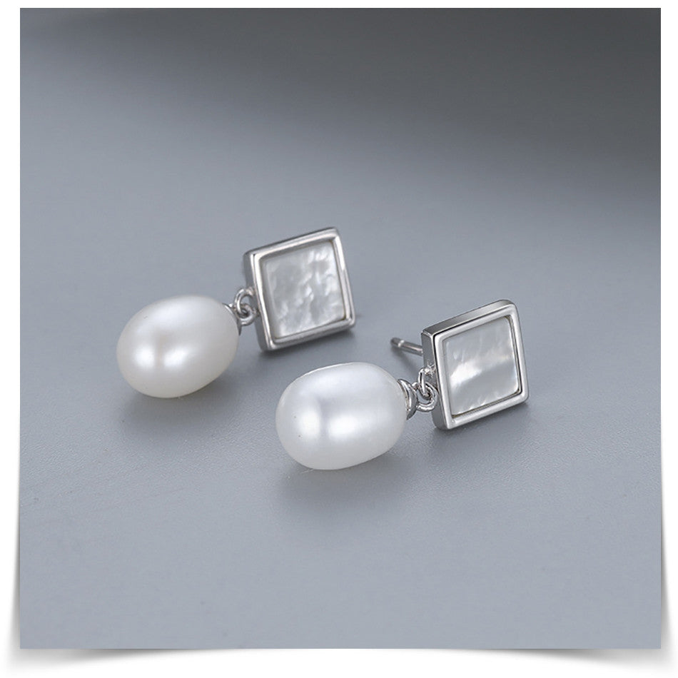 Graceful Freshwater Pearl 925 Sterling Silver Earrings