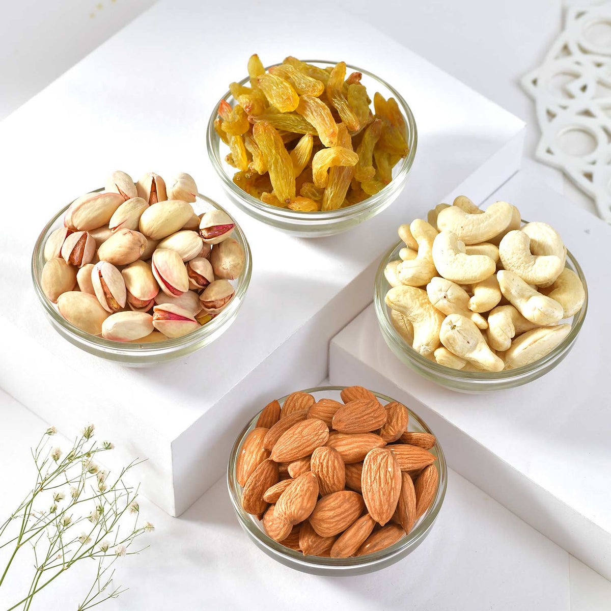 Elegant Rakhi Set with Assorted Dryfruits