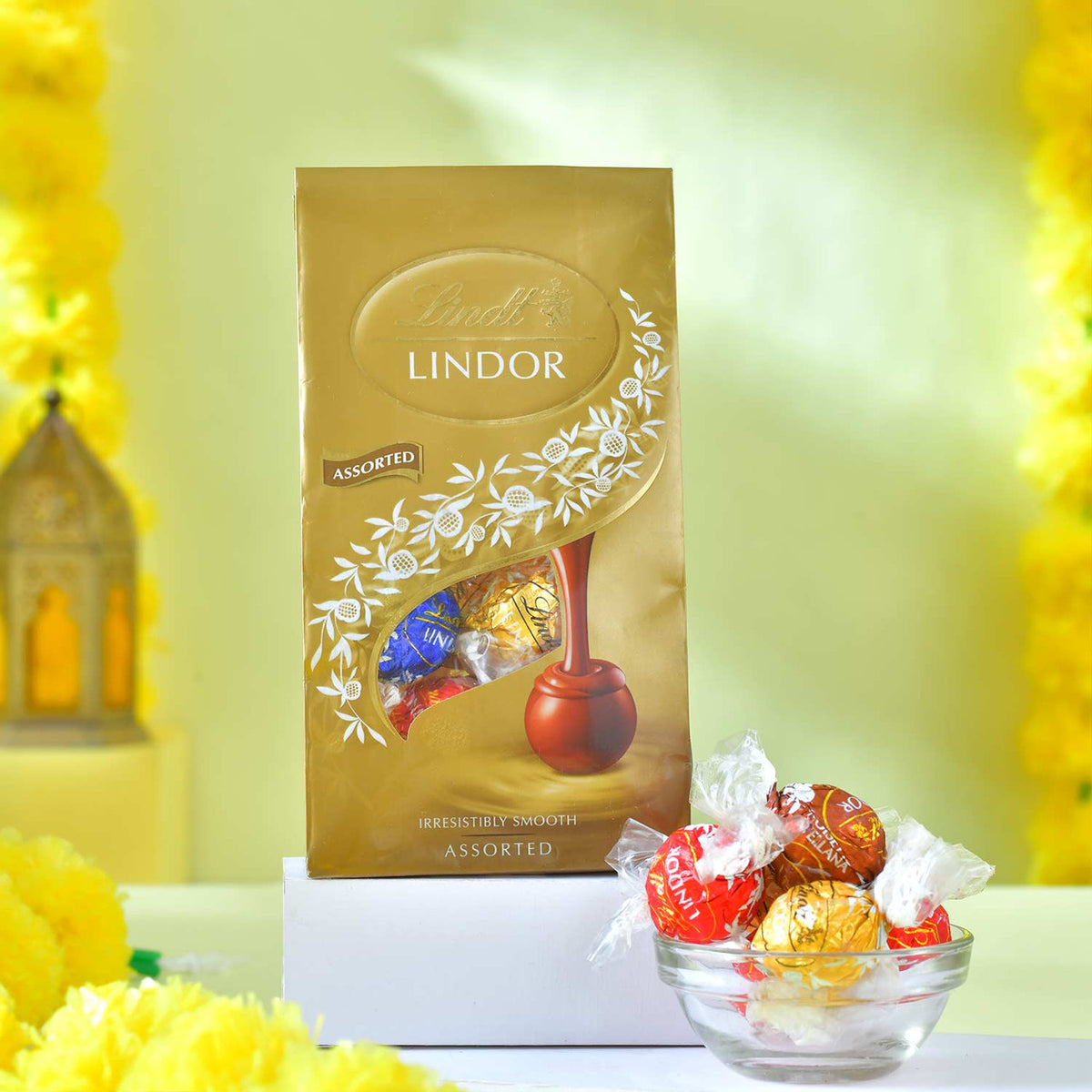 Bhaidooj Kalava With Lindt Assorted Chocolates