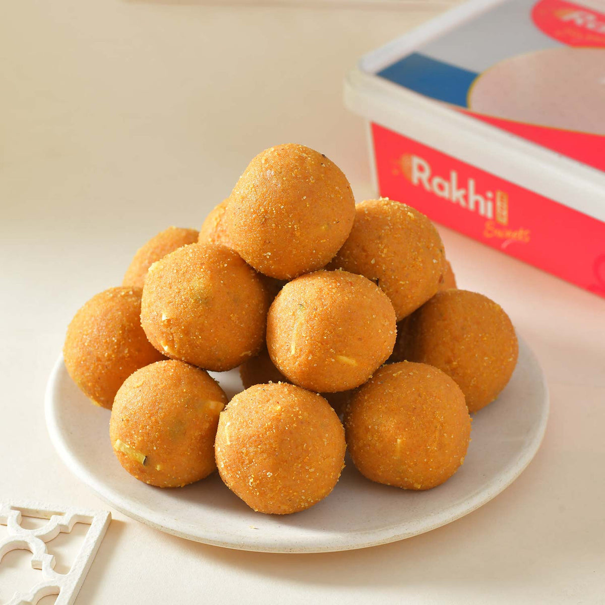 Ganesha & Gourmet Delights Gift Box